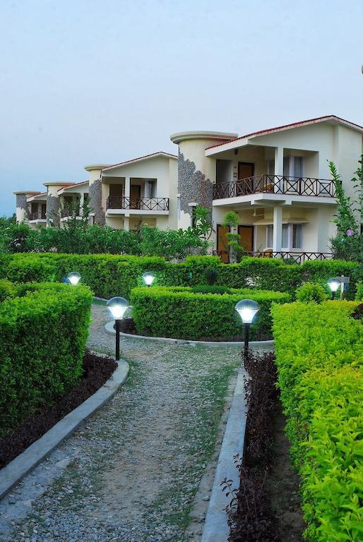 Mapple Leisure Resort Ramnagar  Ngoại thất bức ảnh